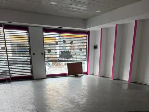 LAVALLE  al 700