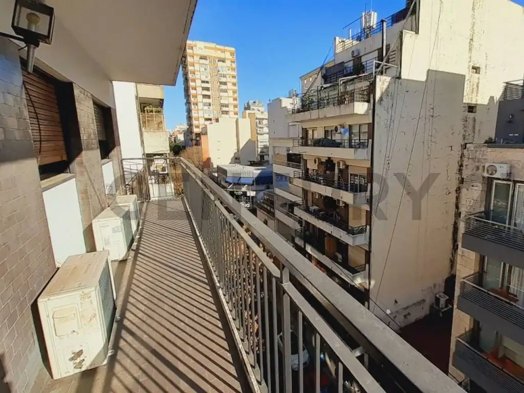 Mendoza 2600, Piso 6