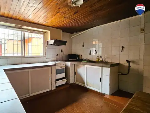 VENTA PH 3 AMBIENTES CON PATIO Y LOCAL V. DOMINICO