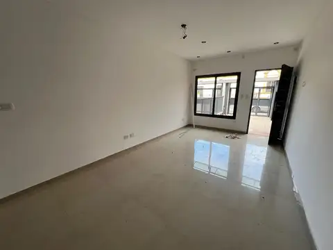 Depto Tipo Casa en Venta de 2 dormitorios