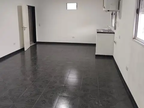 ALQUILER MONOAMBIENTE UBICADO EN AV. LA PALOMA
