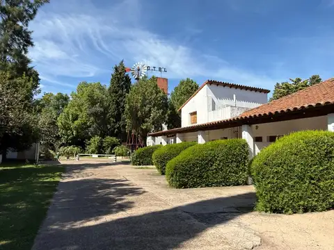 Venta de importante Hotel en Pilar Ruta 8- Apto desarrollo