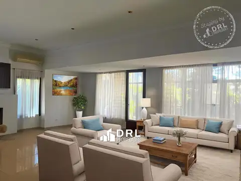 Casa en Venta de 4 dormitorios