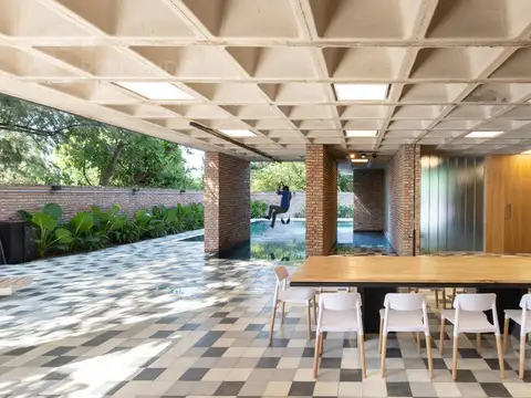 Venta Departamento 4 Ambientes con Balcón en Parque Patricios