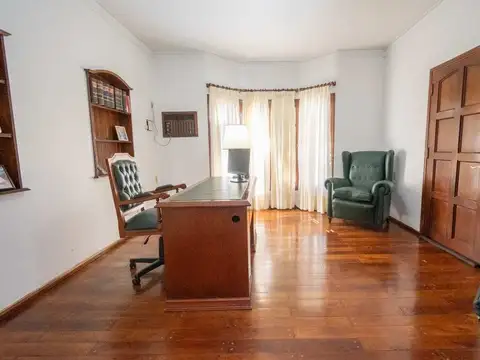 Remax vende Casa en Barrio Sur