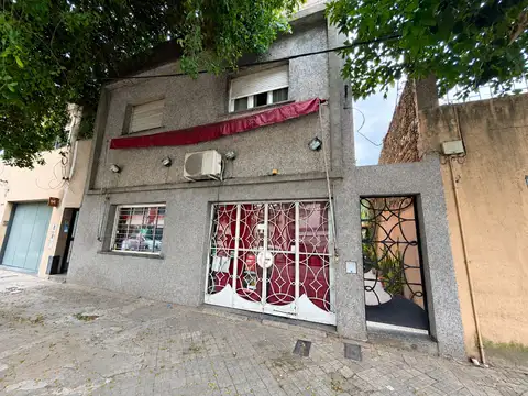 Casa en venta para desarrollos en Barrio  Lourdes, Rosario