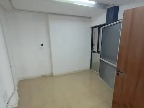 Oficina en Alquiler al Este