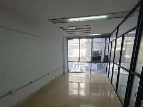 Oficina en Alquiler en Centro, $ 690.000
