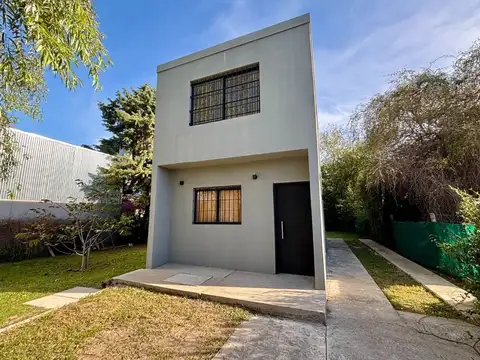 VENTA CASA 2 PLANTAS 3 AMB PELLEGRINI 2 VILLA ROSA
