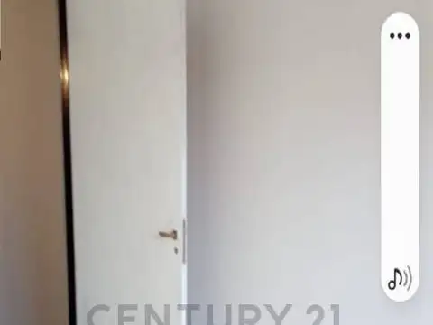 Rivadavia 2700, Piso 0