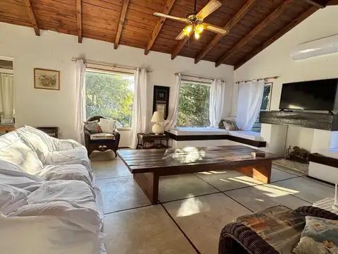 Casa muy cálida en la Barra