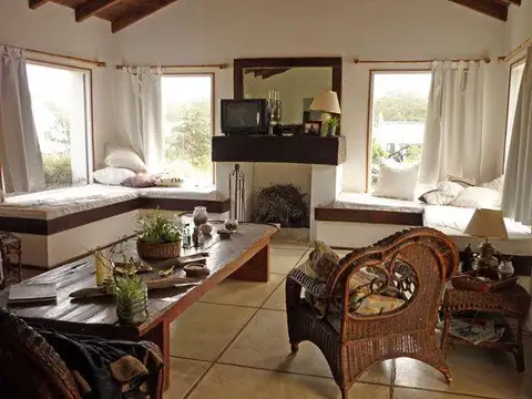 Casa 6 ambientes con 3 baños