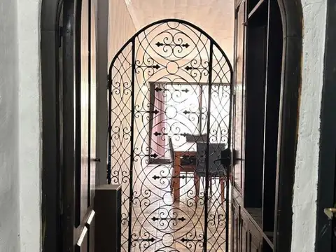 Local Comercial con Vivienda Independiente
