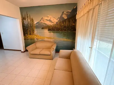 Casa 2 ambientes con 1 baño