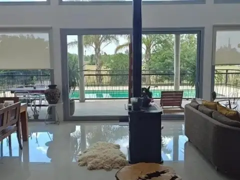 Casa en Venta en Fincas de San Vicente, USD 480.000
