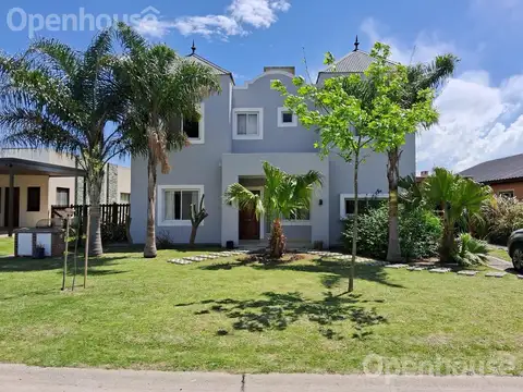 Venta o alquierl casa 4 ambientes en Barrio San Alfonso. Posibilidad de Financiar
