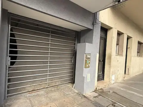 Rio de Janeiro 900 Bloque de cocheras-Local-Deposito, 150mts, 2 Entradas Venta Parque Centenario