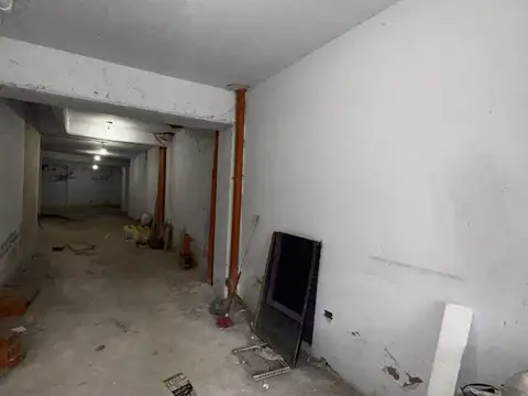Rio de Janeiro 900 Bloque de cocheras-Local-Deposito, 150mts, 2 Entradas Venta Parque Centenario