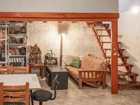 Depto Tipo Casa en Venta de 3 ambientes