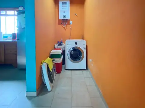 Casa 7 ambientes con 6 baños