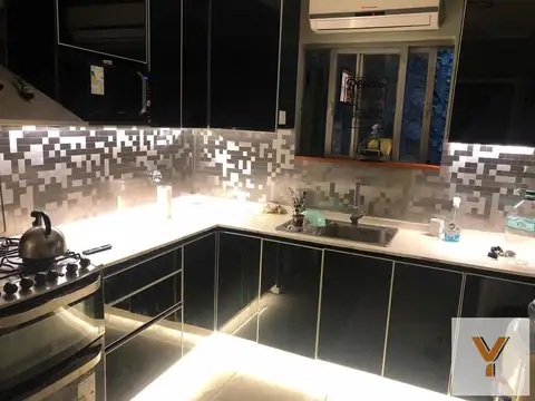Depto Tipo Casa en Venta en Ramos Mejía, USD 175.000