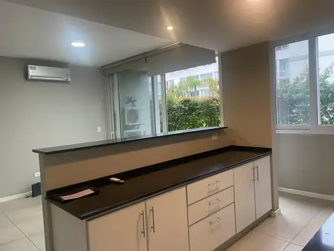 Departamento 2 AMB en Alquiler con Jardín en Villa de los Remeros