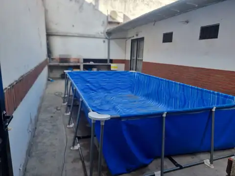 T. Casa 4 amb. con patio y terraza - VENTA