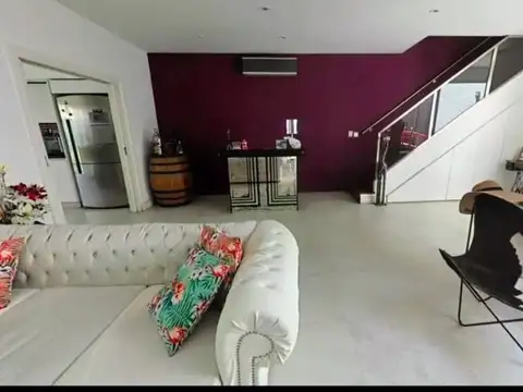 VENTA CASA AVELLANEDA 6 AMBIENTES QUINCHO PARQUE P