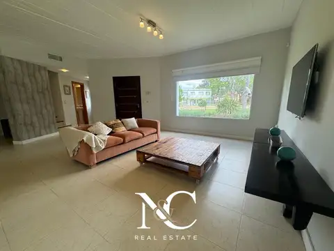 Casa en Venta en La Lucila del Mar, USD 190.000