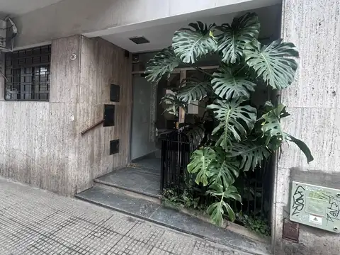 Presidente Luis Sáenz Peña 500, Piso 5