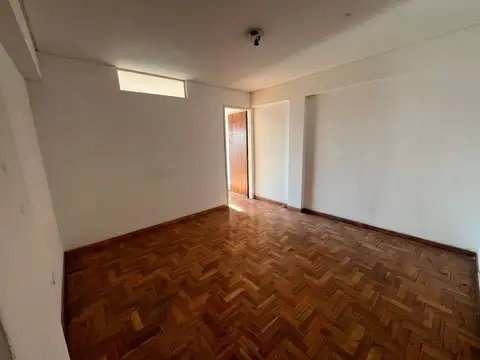 Pza Italia N 163 Piso 16 Dto B