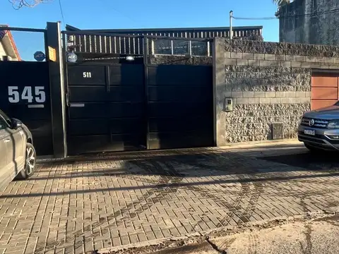 VENTA Galpón / Deposito TEMPERLEY 299m2 cubiertos