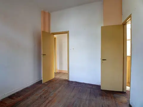 Depto Tipo Casa en Venta en Flores, USD 39.000