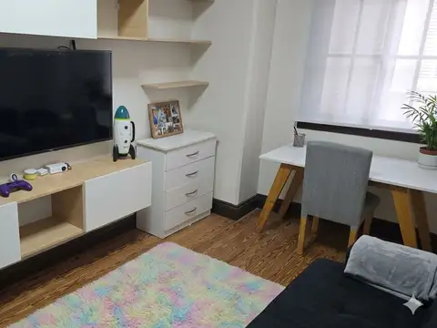 Departamento 6 ambientes con 2 baños