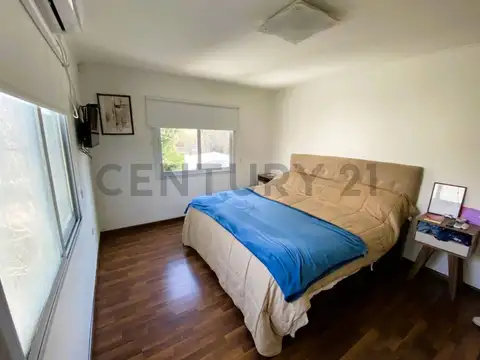 Única Casa en VENTA 3 DORMITORIOS en Parque Sicardi, La Plata