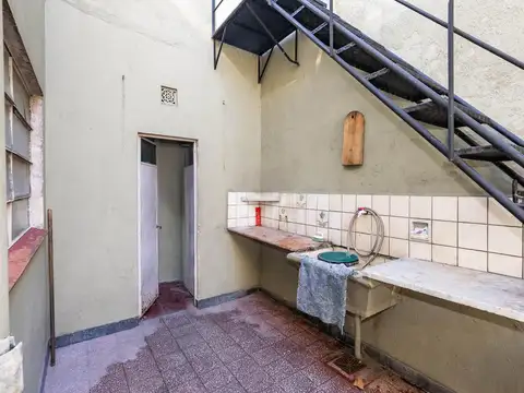Depto Tipo Casa 5 ambientes con 1 baño