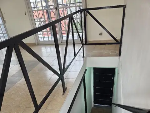 Depto Tipo Casa en Alquiler de 1 dormitorio