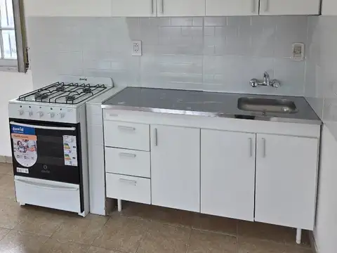 Depto Tipo Casa en Alquiler en Claypole, $ 450.000