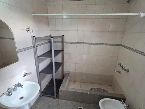 Depto Tipo Casa 2 ambientes con 1 baño