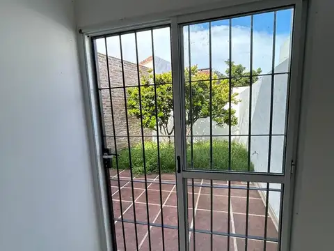 Depto Tipo Casa en Venta de 1 dormitorio