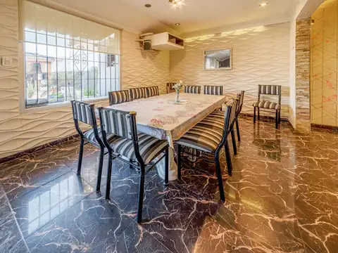 Casa en Venta en Monte Castro, USD 419.900