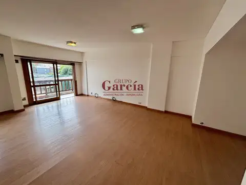 4 Amb.c/dep y cochera CON RENTA.