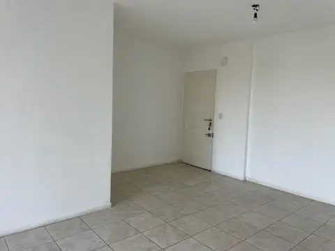 Av. Centenario  al 2400