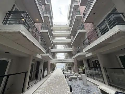 Departamento 4 ambientes con 3 baños