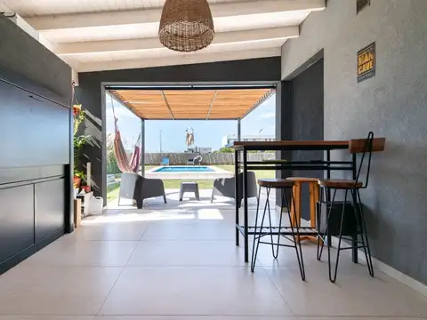 Casa en Venta en Countries y Barrios Cerrados en Berazategui, USD 280.000
