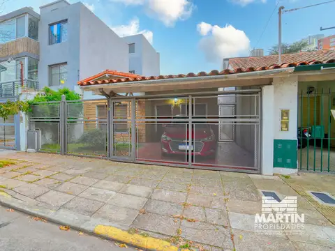 General Mosconi  al 100