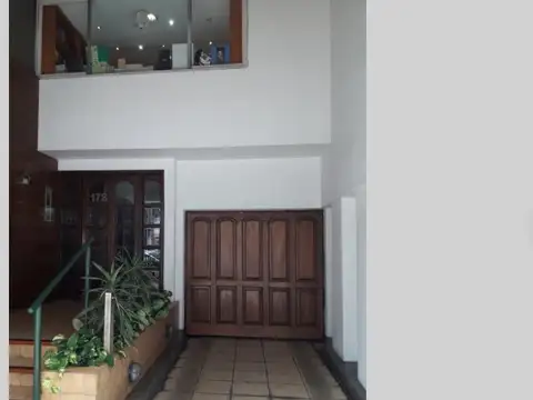 Cochera cubierta en venta en Lomitas