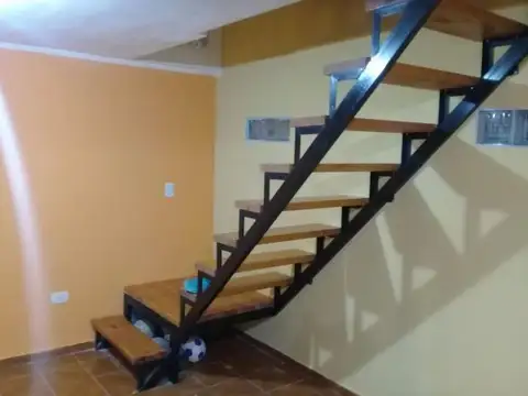 Casa 7 ambientes con 3 baños