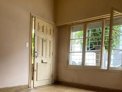 Casa en Venta en Quilmes, USD 140.000