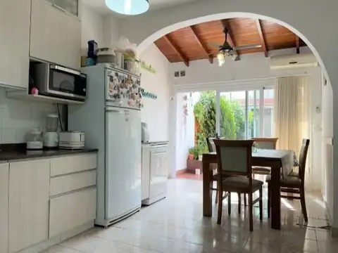 Depto Tipo Casa en Venta en Castelar, USD 127.900